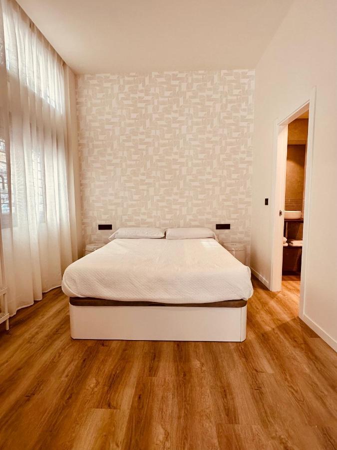 Apartamentos Sunsets Malaga Centro Dış mekan fotoğraf